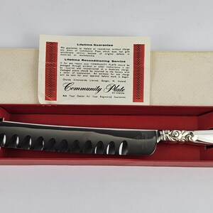 Community Teller Brotmesser von Oneida, Hampton Court Muster, Jugendstil, Sammlerstück Vintage