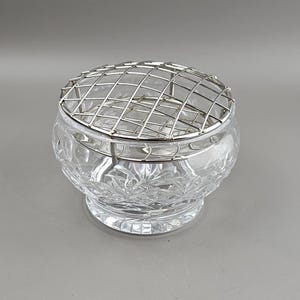 Rosace en verre cristal Royal Doulton, motif géorgien à collectionner. millésime
