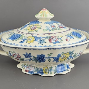 Mason&#39;s &quot;Regency&quot; Tureen With Lid. Vintage.