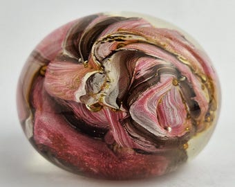Pisapapeles de cristal artístico con diseño en espiral rosa y ámbar. Cristal soplado a mano de estilo vintage.