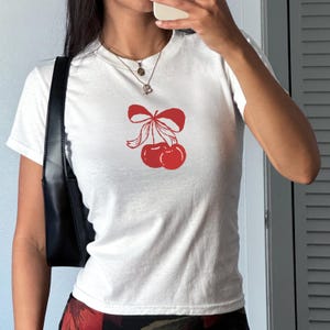 Cherry Vintage 90s Shirt, Y2K Baby Tee, Graphic Coquette Cherries Print, Retro Style Cropped T-Shirt, Cherries Fitted Tee, Summer Crop Top