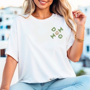 T-shirt DOGMOM, oversized t-shirt dog, dog paw shirt, dogmom t-shirt white, t-shirt with saying dogmom paw, t-shirt dog, doglove shirt