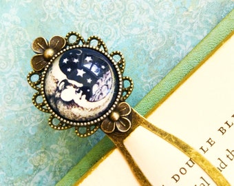 Moon bookmark, vintage crescent moon book accessories, gift for bookworm, small gifts for anyone, moon gifts