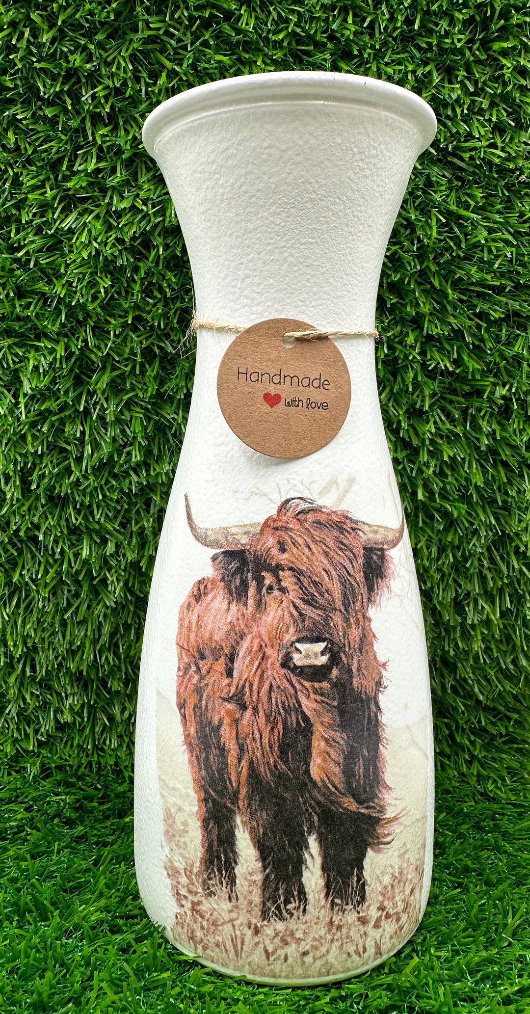 Widdop Tall Ceramic Vase With Highland Cow Design - Speckled Beige, 20cm Height - Decorative Gift Vase