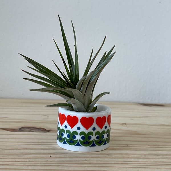 Funny Designs Tiny Candlestick Holder Folk Hearts Made in West Germany Air Plant Stand Tilandsia Holder