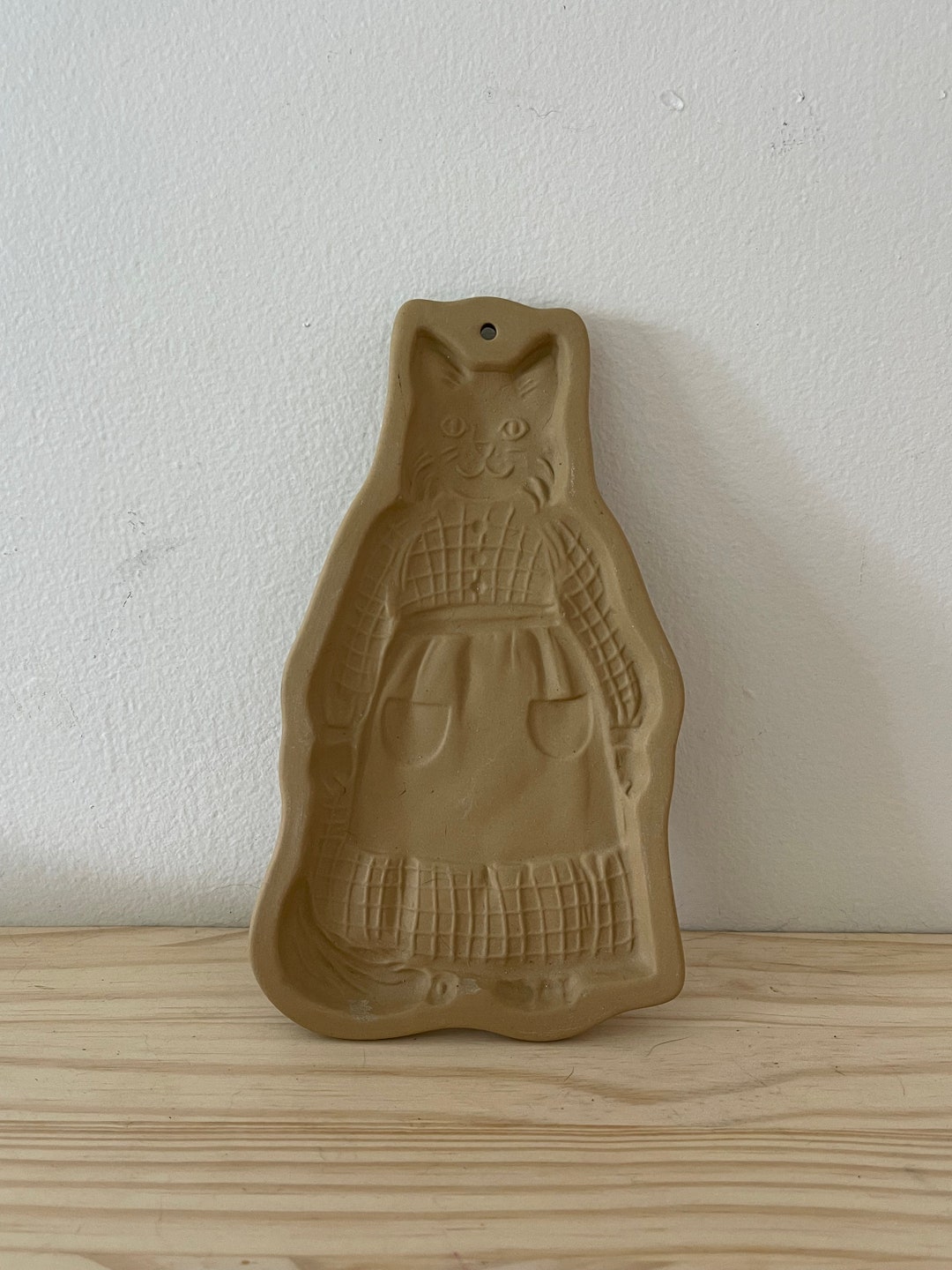 Ceramic Cookie Mold Cat in Dress by Brown Bag Cookie Art 1988 Etsy