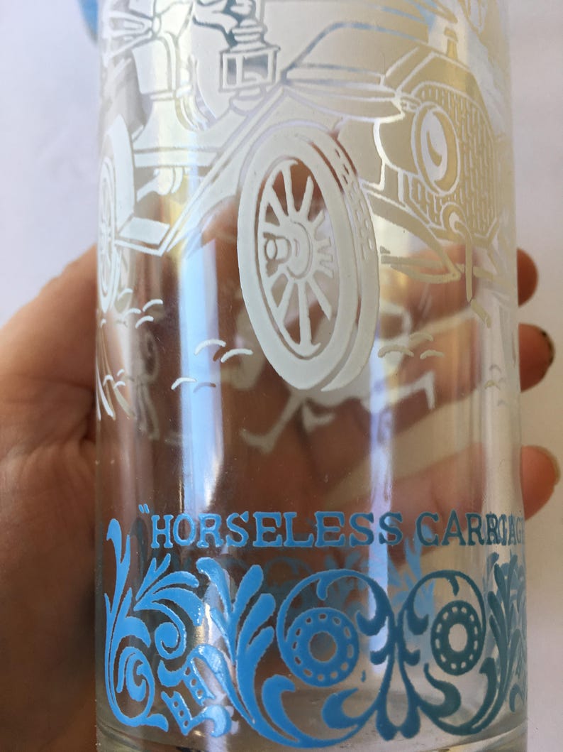 Horseless Carriage Model T Blue and White Drinking Glasses Set of Four Bild 4