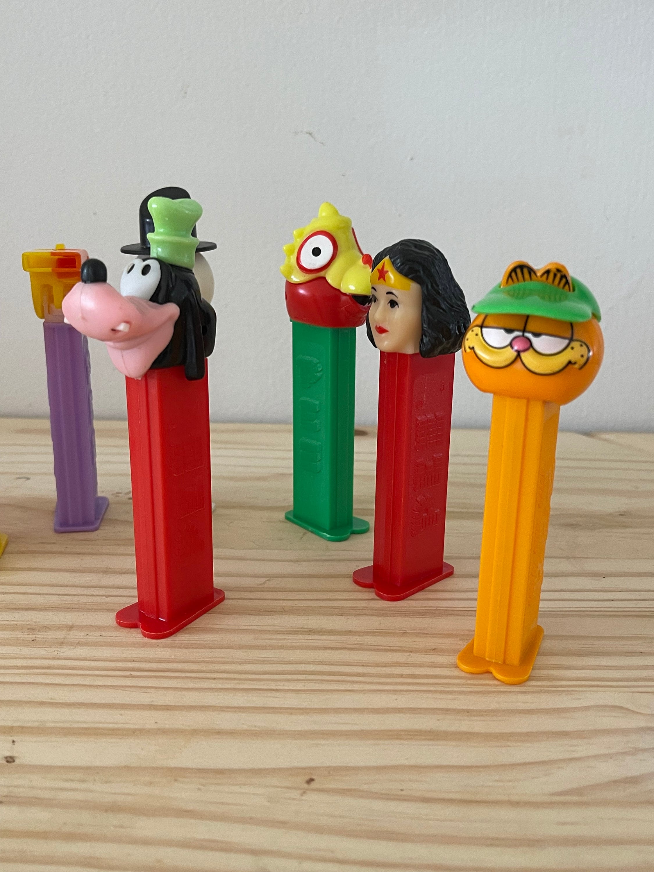 PEZ Dispenser Lot Instant Vintage Collection Retro Candy Fun Toy