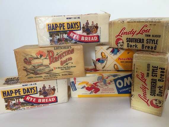 Storage bread and bakery products wrapped and wrapped in parcels