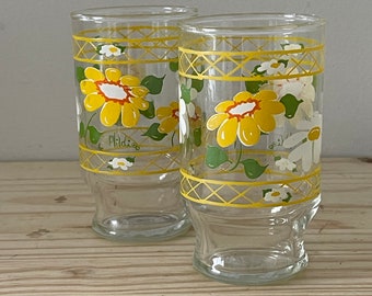 Anchor Hocking Hildi Flat Juice Glass Sips Set of Two Yellow Daisy Retro