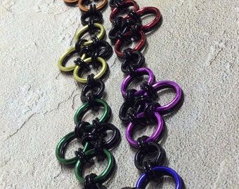 chainmaille black color necklace -Reversible color circles