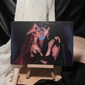 Hades & Persephone Kunstdruck – Ein Hauch von Dunkelheit von Scarlett St. Clair – A5