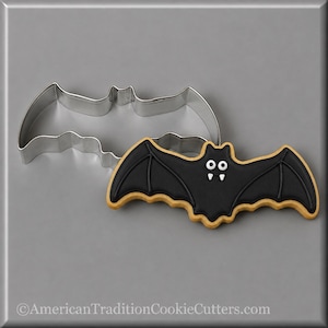 4.5" Flying Bat Metal Cookie Cutter #NA3011