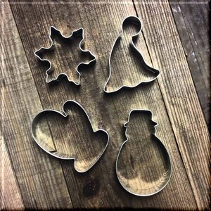 Set of Mitten, Snowflake, Ski Hat, and Snowman Metal Cookie Cutters #NAWK78