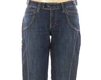 Ladies Size 9 Dark Blue Cropped Denim Jeans