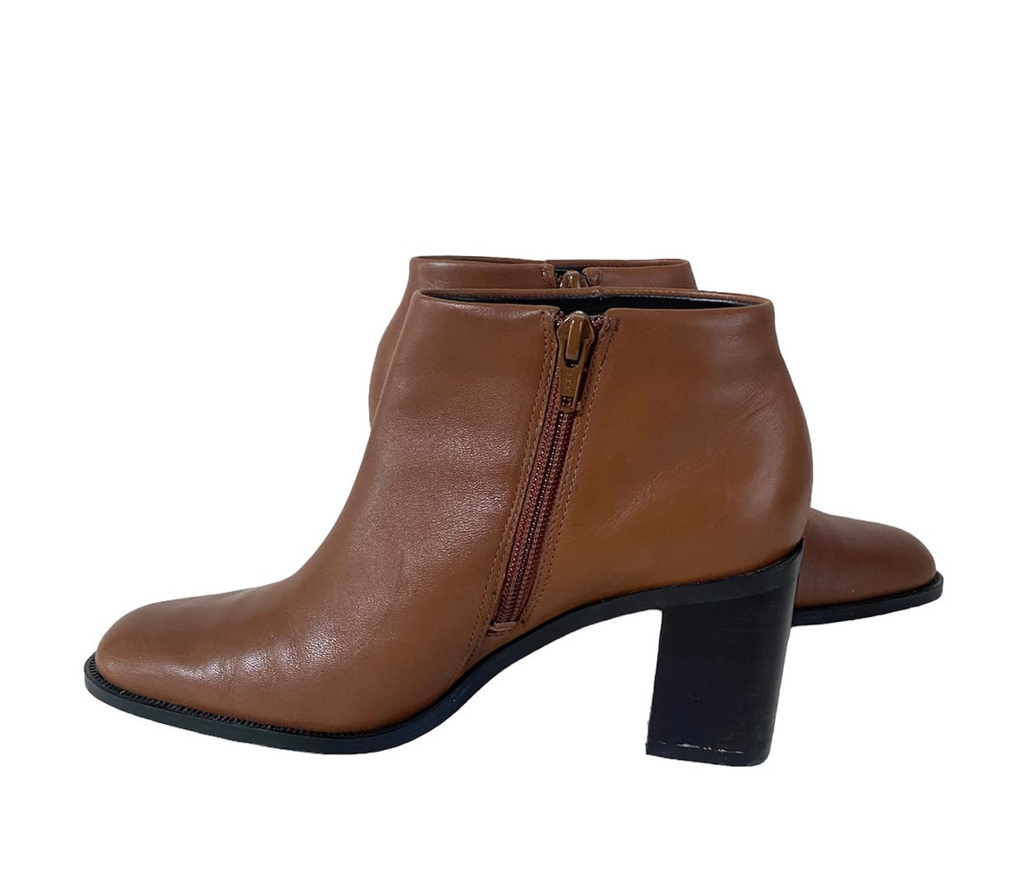 Ladies Size 6M Dark Tan Leather Ankle Boots, foto 4 di 5