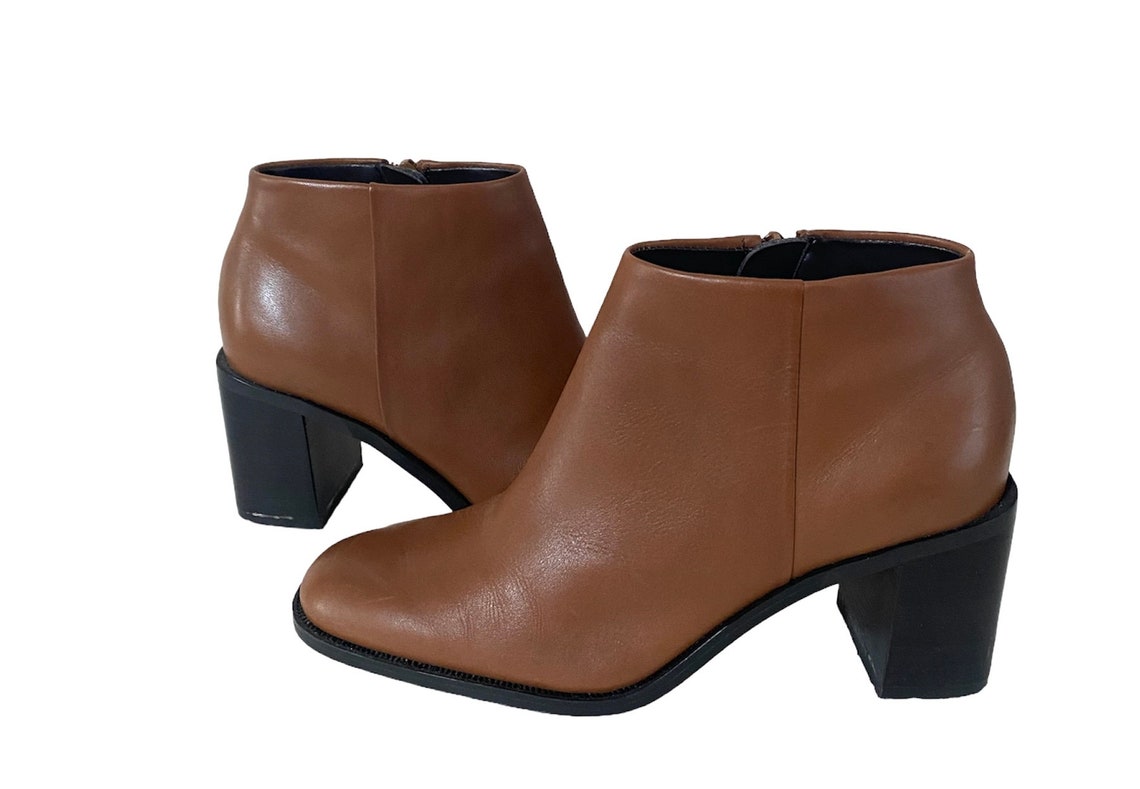 Ladies Size 6M Dark Tan Leather Ankle Boots, foto 3 di 5