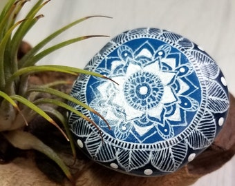 Painted Mandala Stone | Paperweight | Meditation Stone | Painted Rock | Zen Rock | Stone Mandala | Stone Painting | Rock Art