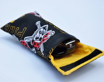Estojo para óculos Pittsburgh Pirates, protetor de óculos de sol Buccos, porta-óculos de leitura preto e dourado, bolsa para óculos, ideia para presente de beisebol