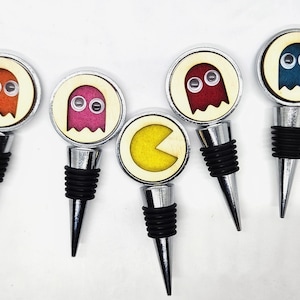 Pacman Wine Stopper - Bottle Stoppers - Wine Bottle Stoppers with Plywood and felt-Gift for a wine lover-Hostess Gift-Housewarming Gift