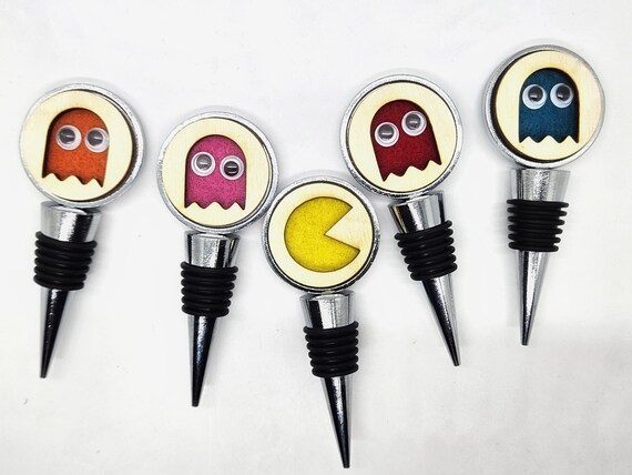 Pacman Wine Stopper - Bottle Stoppers - Wine Bottle Stoppers with Plywood and felt-Gift for a wine lover-Hostess Gift-Housewarming Gift