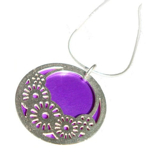 Small reversible Wheels pendant with Purple front and Orange back