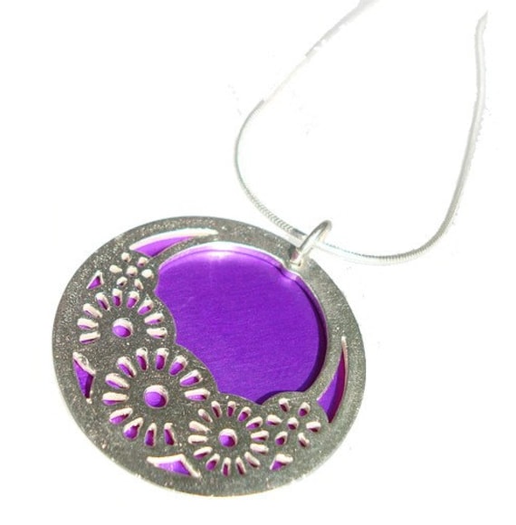 Small reversible Wheels pendant with Purple front and Orange back