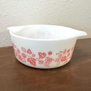 Pyrex Pink Goosbeberry Casserole #472