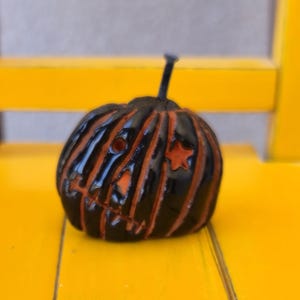 Miniature Ceramic Jack-o-lantern, Halloween Decor (B14)