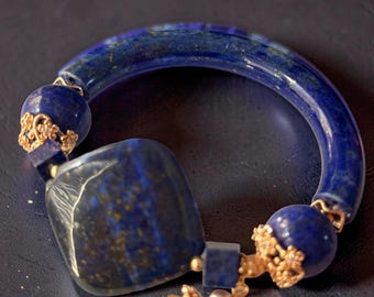 Natural Lapis Lazuli Bangle | UV Reactive Crystal | Carved Cabochon Centerpiece | Sagittarius Capricorn Pisces