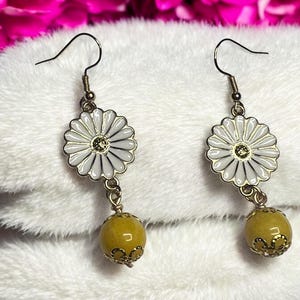 10mm Honey Calcite Earrings | Daisy with Yellow Calcite Earrings | 2&quot; Drop Calcite Earrings | Crystal Earrings  | Honey Calcite Gift for her