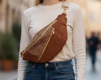 XL women's corduroy fanny pack in rust and leopard print – Shoulder bag