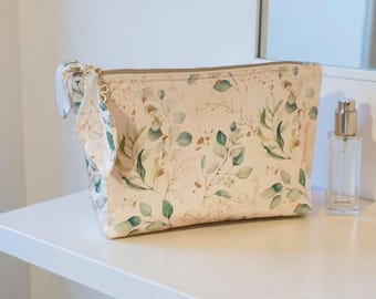 Green floral print toiletry/makeup bag