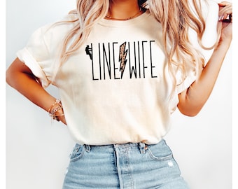 Chemise femme monteur de lignes, femme électricien, chemise de femme de ligne, cadeau monteur de lignes, t-shirt compagnon monteur de lignes, femme monteur de lignes électriques petite amie monteur de lignes