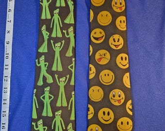 Lot von 2 Vintage Ralph Marlin Novelty Krawatten Gumby Smiley Face 90s Emojis