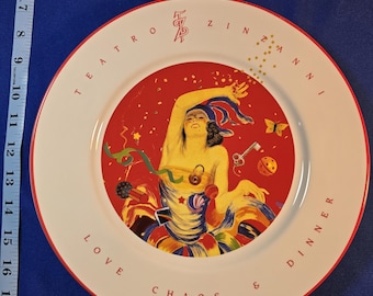 Teatro Zinzanni-tallrik: Kärlekskaos och middagskabaretkvinna (10,75 tum)