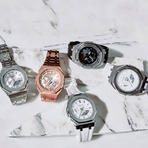 Relógio Casio GA-2100 G-Shock – Caixa de metal e pulseira de borracha modificadas – Mostrador branco imagem 5