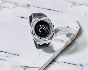 Relógio Casio GA-2100 G-Shock – Modificação com caixa de metal e pulseira de borracha – Mostrador em formato de tijolo