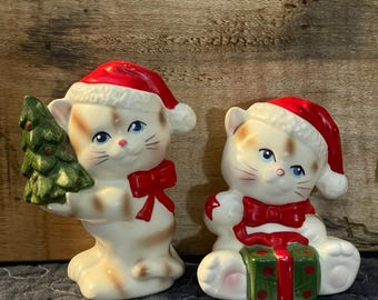 Christmas/Holiday Cat Figurines With Christmas Tree and Present set of two Vintage Made in Japan