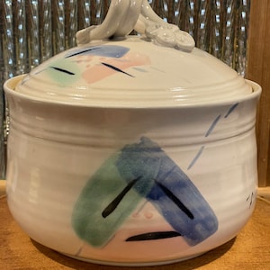 Vintage Hilborn Stoneware Bean Pot with Handled Lid - Made in Canada