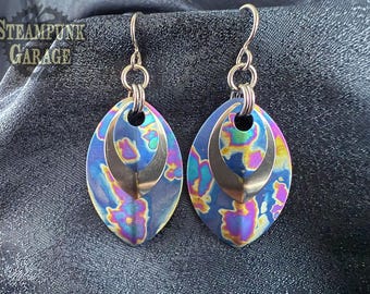 Chic Sponge-Anodized Dragon Scale Earrings - Titanium Luxury with Abalone Flair - Unique Chainmaille Glam