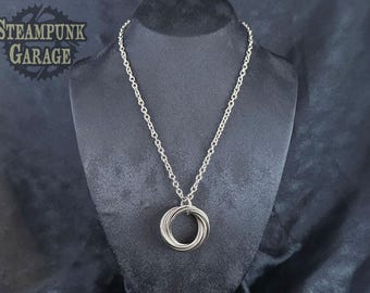 Lucky Mobius Fidget Necklace - Stainless STEEL Tactile Necklace - Elegant Chainmaille Jewelry - Unique Gift for Women