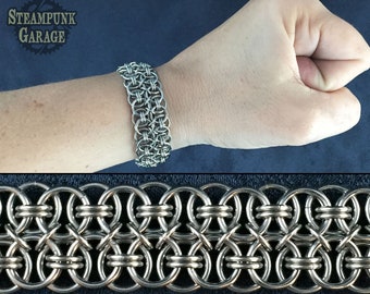 Double Helm aka Conundrum Weave - 18g Stainless Steel or Titanium - Chainmaille Bracelet