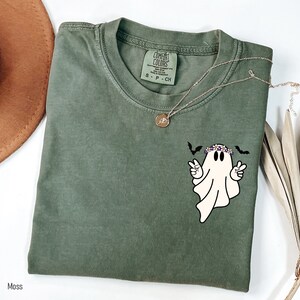 Comfort Colors® Hippie Ghost Shirt, Cute Ghost TShirt, Womens Halloween Shirt, Spooky Season Shirt, Halloween Gift, Cute Fall Shirt image 3