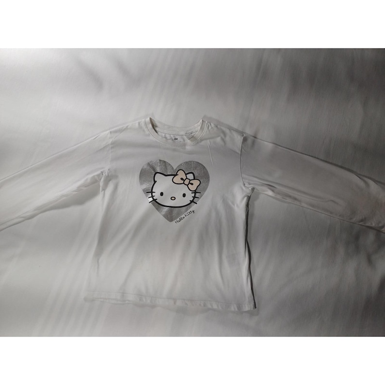 Hello Kitty Shirt Youth 6-7Y White Long Sleeve Silver Heart Graphic H&M Sanrio image 1
