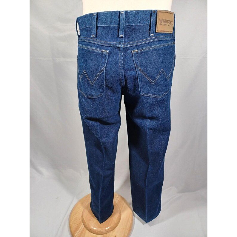 Wrangler Jeans Mens Medium Blue Straight Leg Denim 5 Pocket Classic Casual Fit image 3