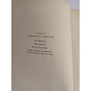 Vintage La Rosa Negra Thomas B Costain 1945 Tela negra HC Ficción histórica imagen 6