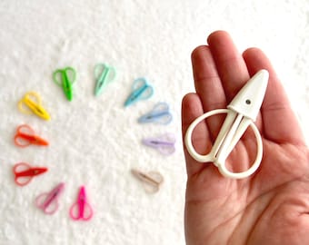 16 Farben! Mini-Reiseschere mit Etui: Sticken, Nähen, Basteln