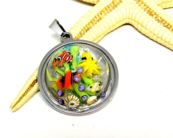 1 glass pendant waterworld, sea, aquarium, fishbowl, fishtank, clownfish, octopus, lampwork, ready to ship