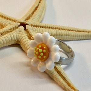 glass ring top, lampwork, daisy, 2,5mm nut, changeable, MTO image 2